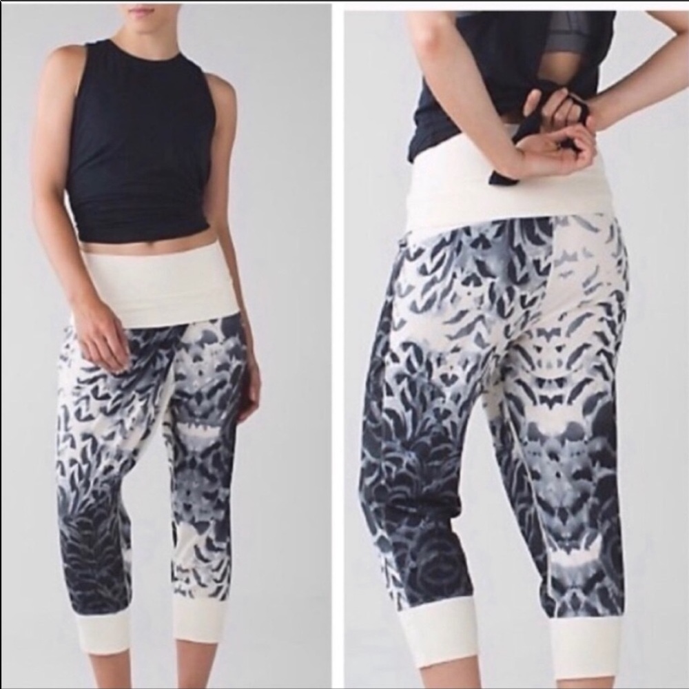 LULULEMON Rare Dance to Yoga Pant, Size 6